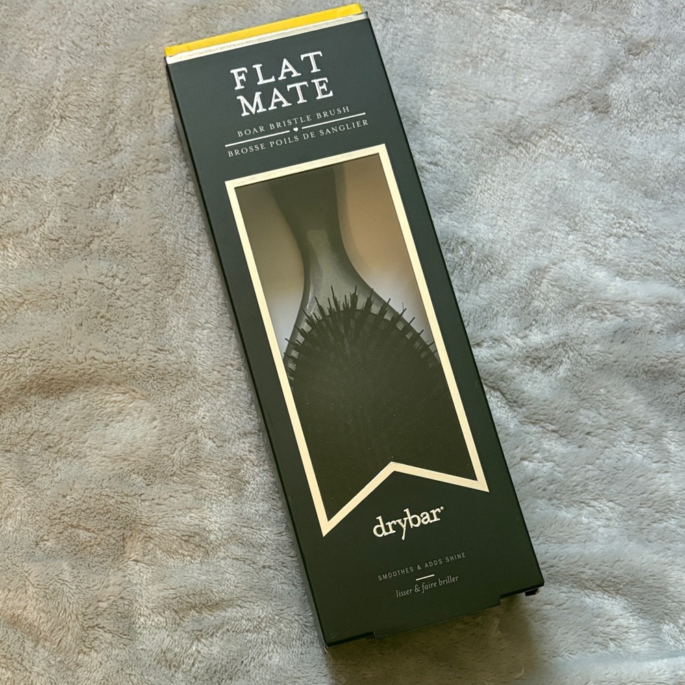 Drybar Flat Mate Boar Bristle Brush - Black and Yellow